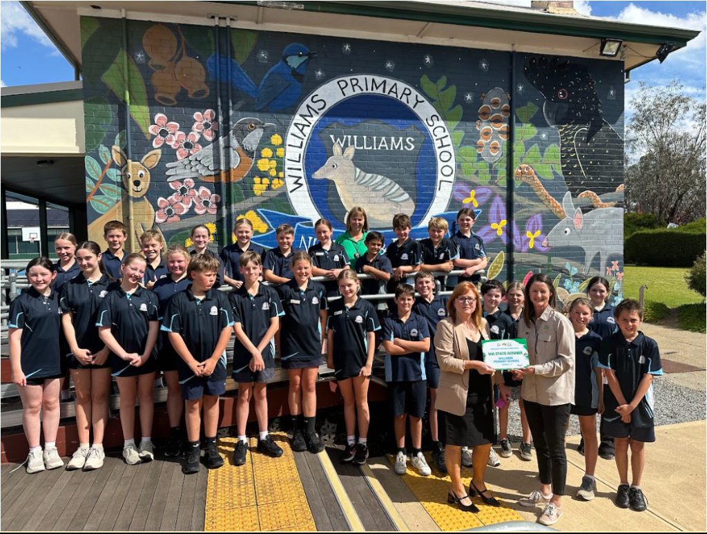 Screenshot 2025-10-28 231145